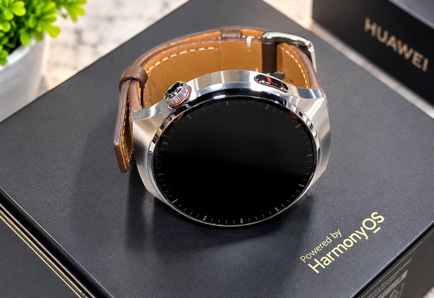 Huawei watch 4 pro - مصغرة